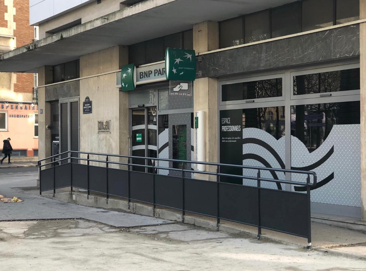 Nouveau 5 Metres De Garde Corps Pour L Agence Bnp Paribas Celeritas